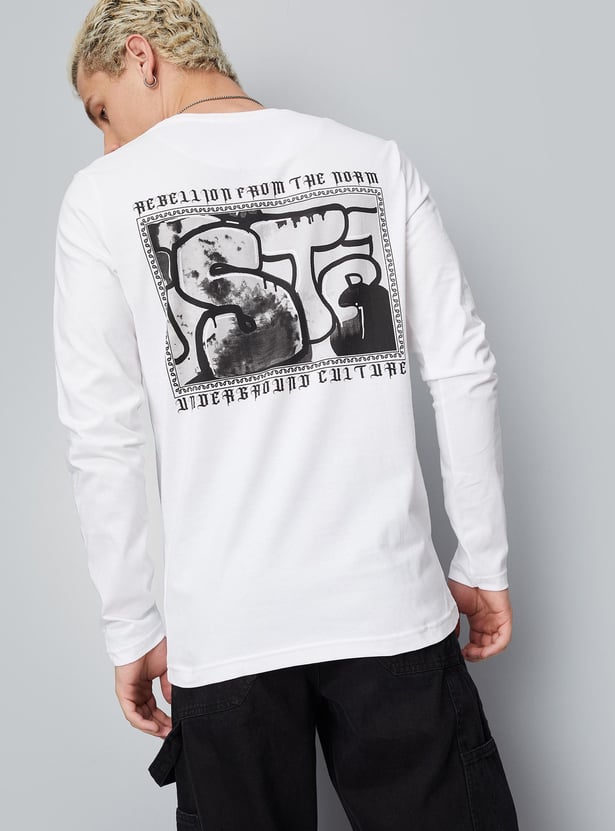 Men Graphic Printed Slim Fit T-shirt