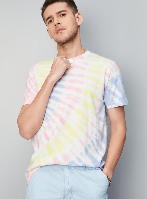 Men Tie and Dye Printed Slim Fit T-shirt