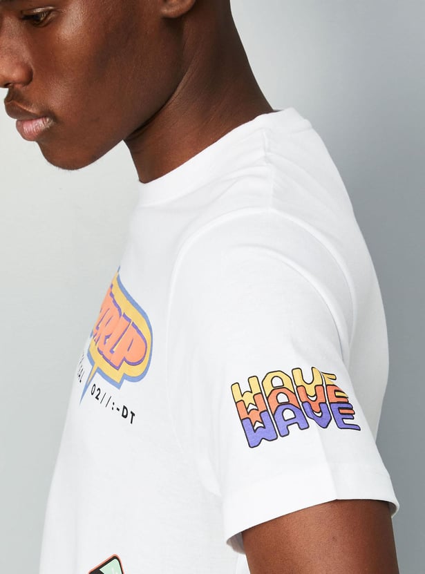 Men Typographic Printed Slim Fit T-shirt