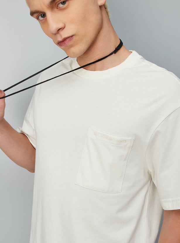 Men Solid Oversized Pocket T-shirt