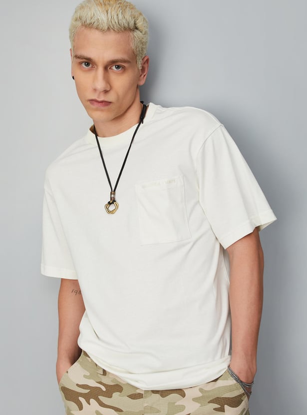 Men Solid Oversized Pocket T-shirt