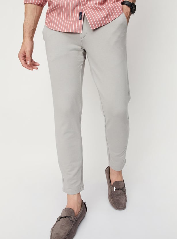 Buy Men Solid Skinny Fit Chinos Online at just Rs. 1499.0 ...