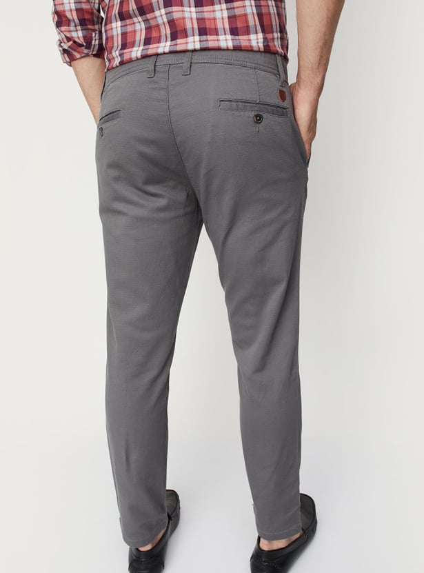 Men Solid Carrot Fit Chinos