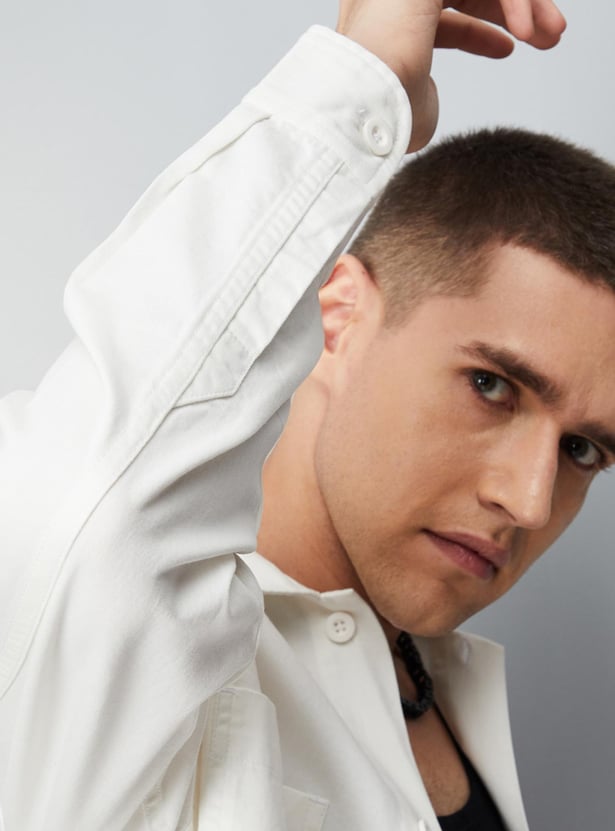 Men Solid Boxy Fit Casual Shirt