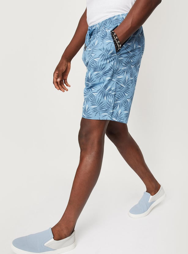 Men Printed Slim Fit Shorts