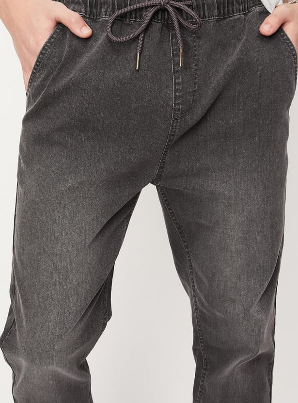 Men Washed Carrot Fit Jogger Jeans