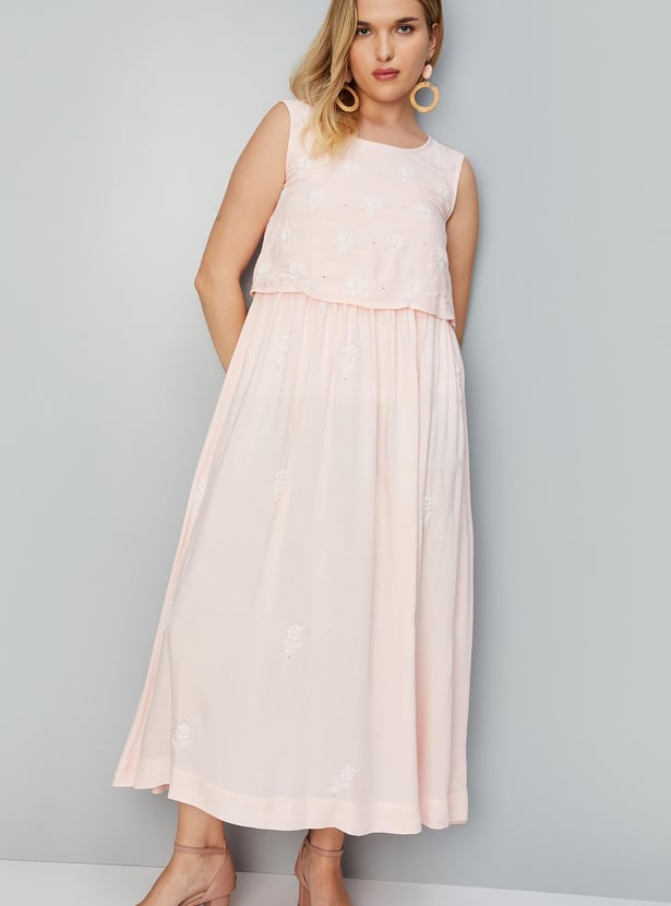 Women Embroidered Sleeveless Maxi Dress