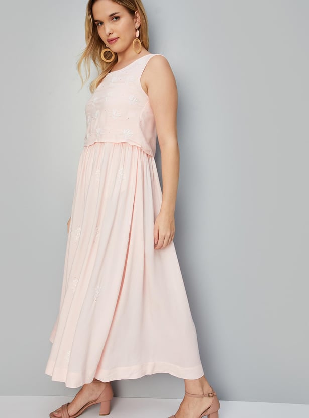 Women Embroidered Sleeveless Maxi Dress