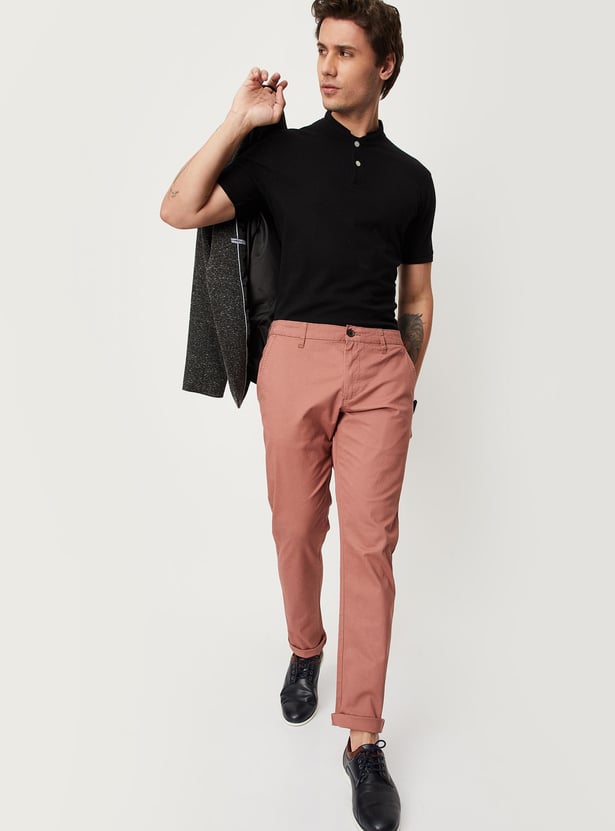 Men Solid Twill Weave Slim Fit Chino Trousers