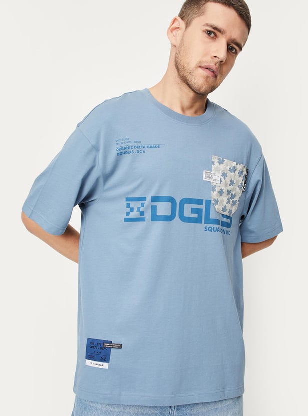 Men Typographic Printed Oversized T-shirt