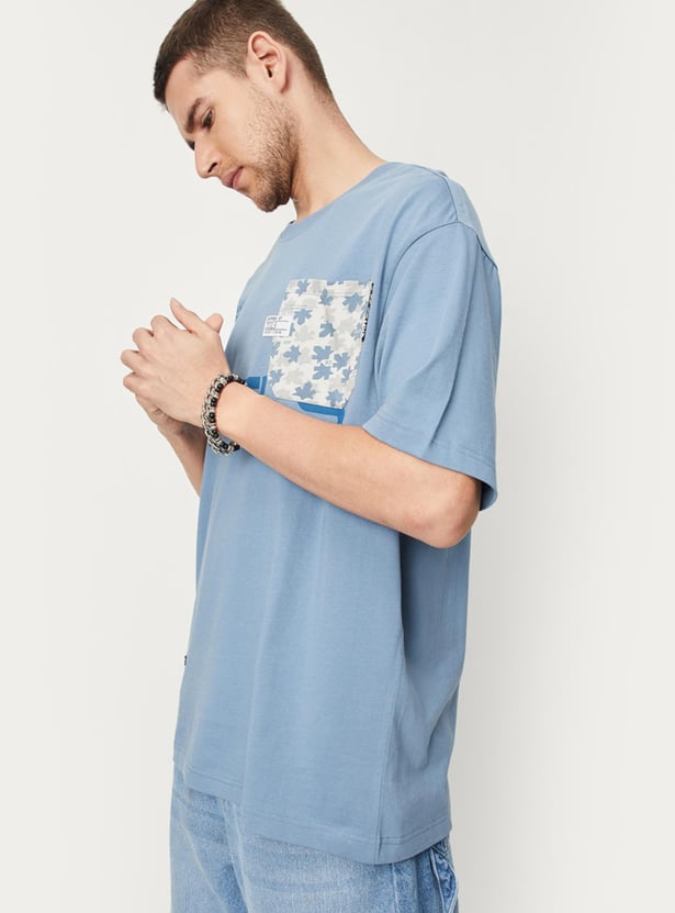 Men Typographic Printed Oversized T-shirt