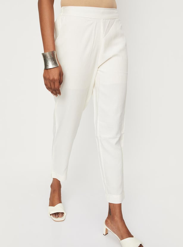 Women Printed Kurta with Straight Pants