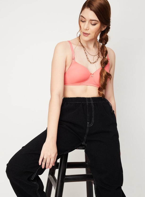 Women Solid Padded Non-Wired Bra