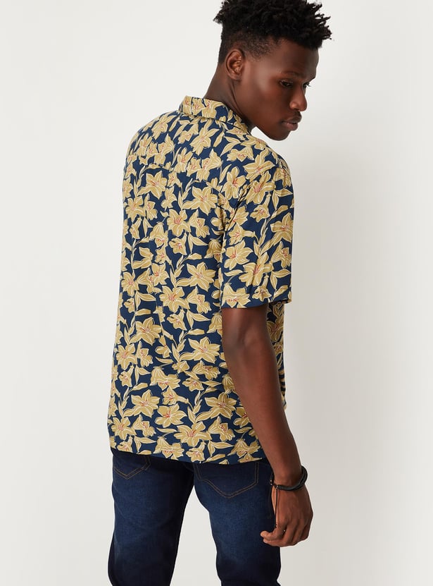 Men Printed Regular Fit Resort Shirt