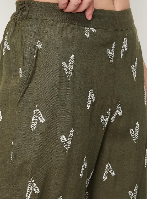 Women Embroidered Ethnic Pants