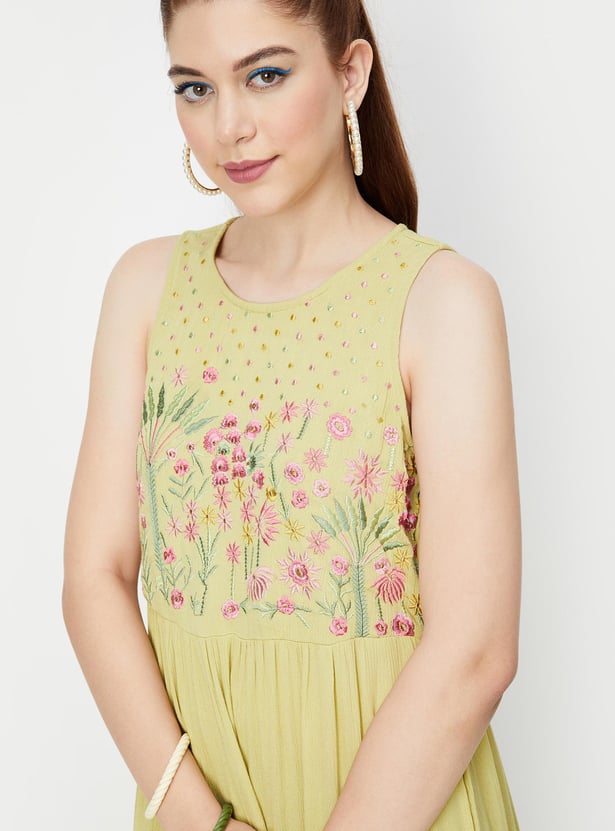 Women Embroidered Sleeveless Maxi Dress