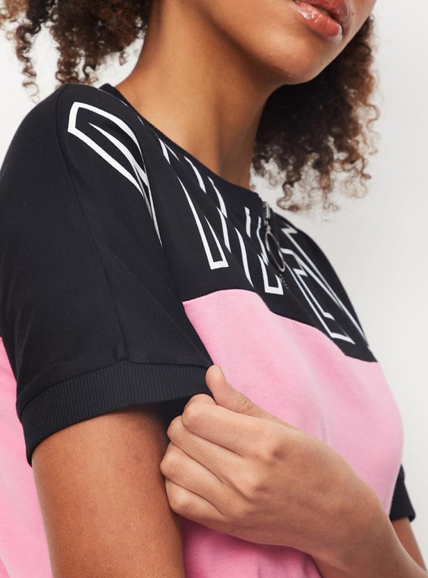 Women Colourblock Zipper T-shirt