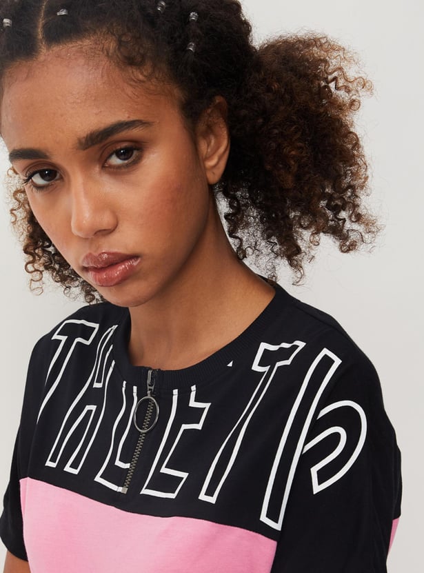 Women Colourblock Zipper T-shirt