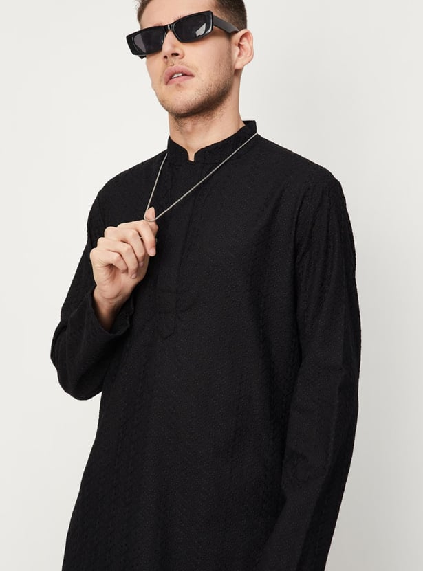 Men Embroidered Long Kurta