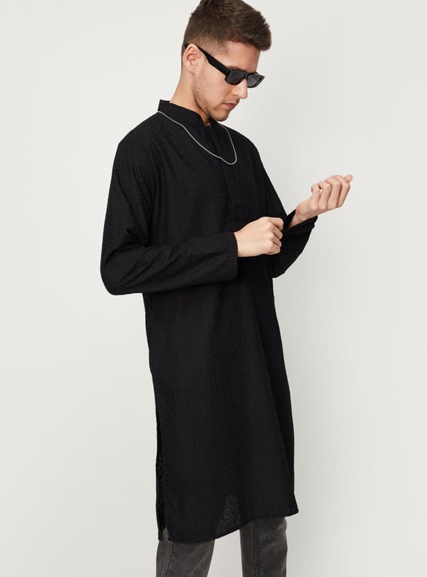 Men Embroidered Long Kurta