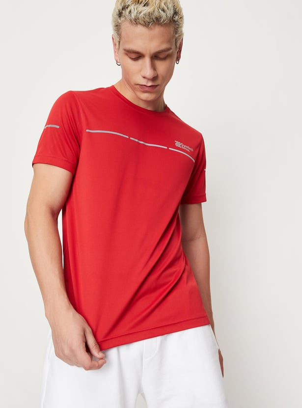 Men Printed Slim Fit Active T-shirt