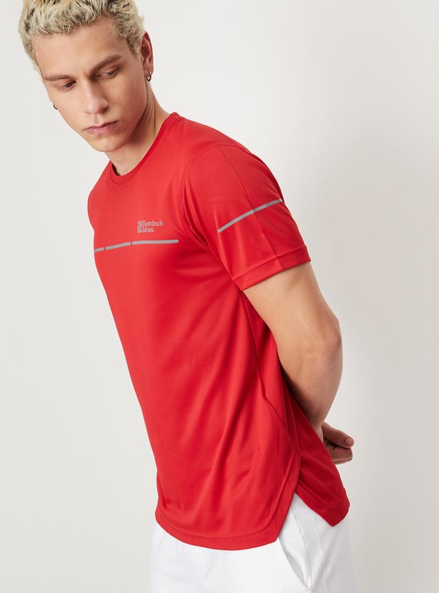 Men Printed Slim Fit Active T-shirt