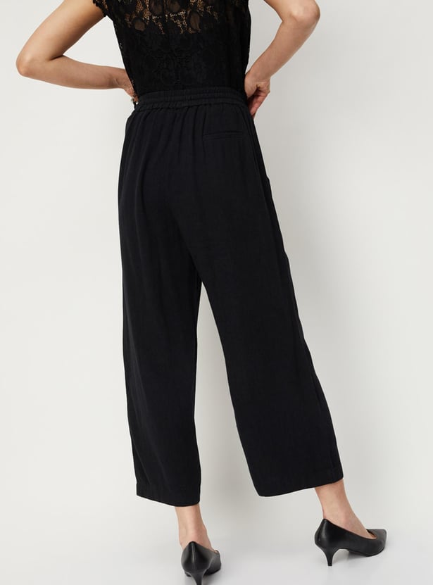 Women Solid Woven Relaxed Fit Trousers