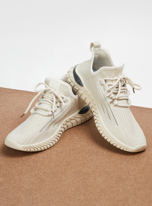 Men Flyknit Sports Shoes