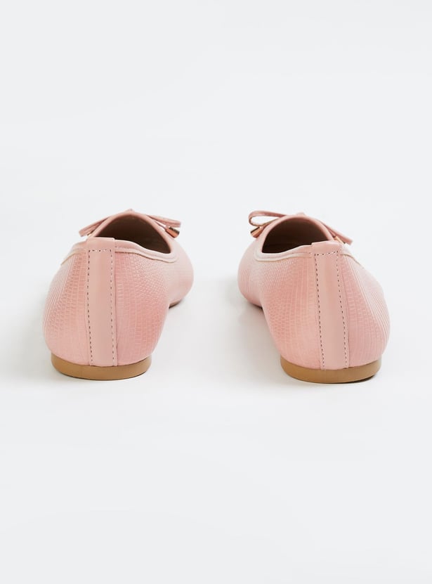 Women Textured Bow-Detailed Ballerinas