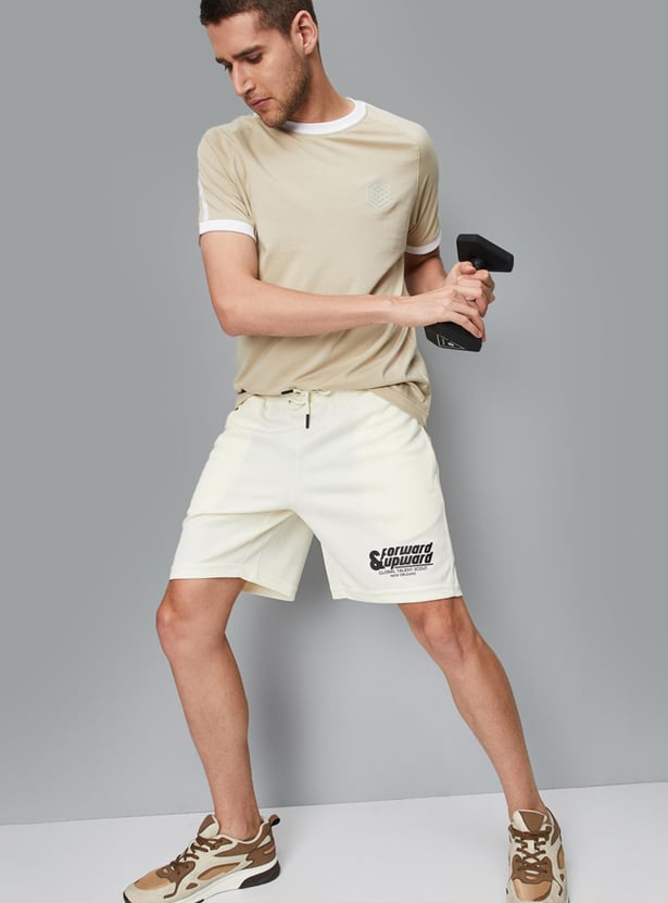 Men Typographic Printed Athleisure Knit Shorts