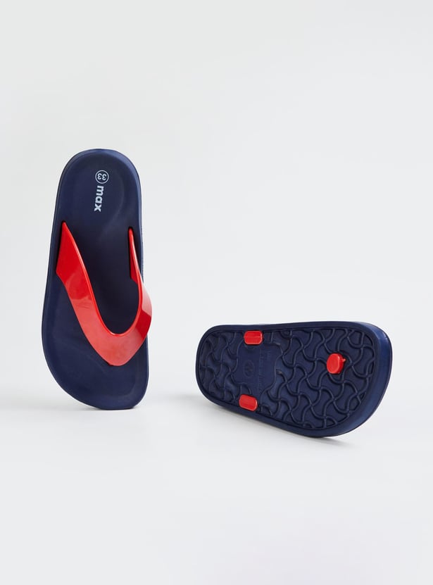 Boys V-Strap Moulded Flip Flops