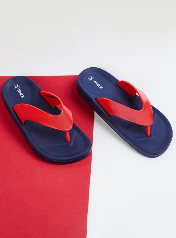 Boys V-Strap Moulded Flip Flops