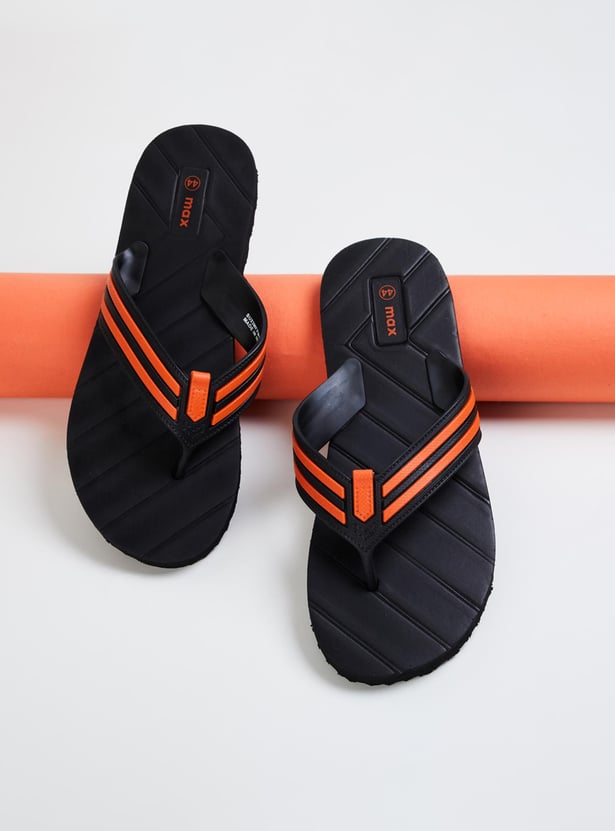 Men Striped V-Strap Slippers