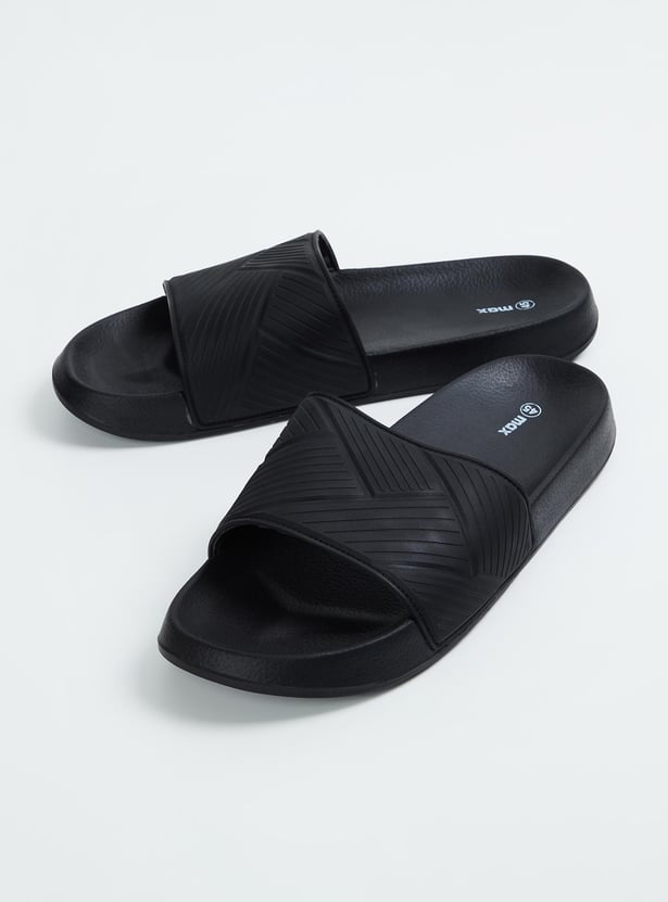 Men Textured Slide Sandals