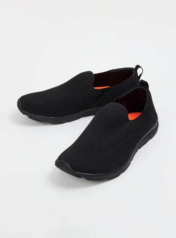 Men Knit Slip-On Athletic Shoes