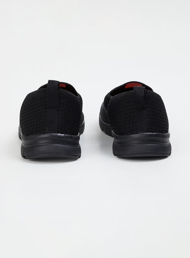 Men Knit Slip-On Athletic Shoes