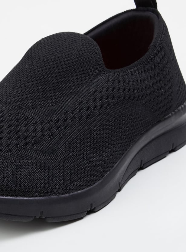 Men Knit Slip-On Athletic Shoes