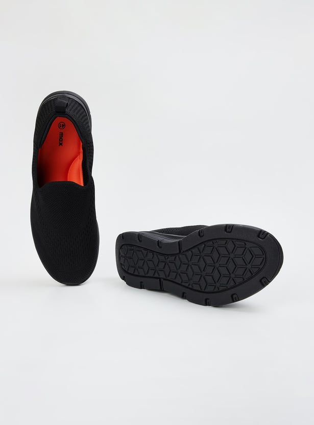 Men Knit Slip-On Athletic Shoes