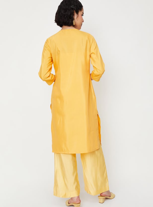 Sleeveless Embellished Straight Kurta