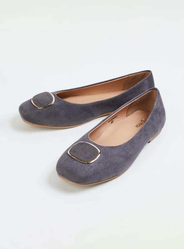 Women Textured Slip-on Ballerinas