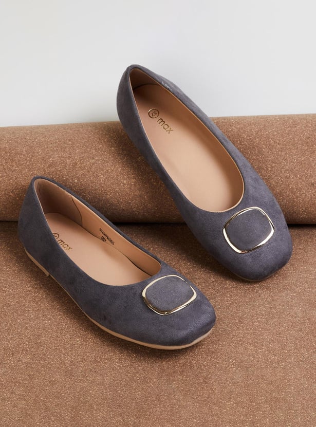 Women Textured Slip-on Ballerinas