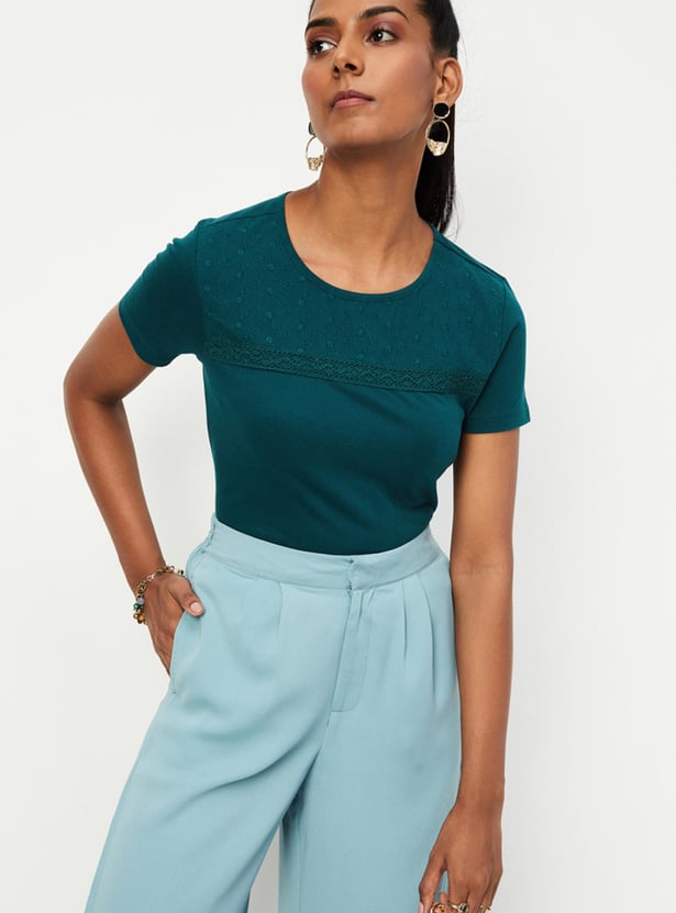 Women Embroidered Knit Top