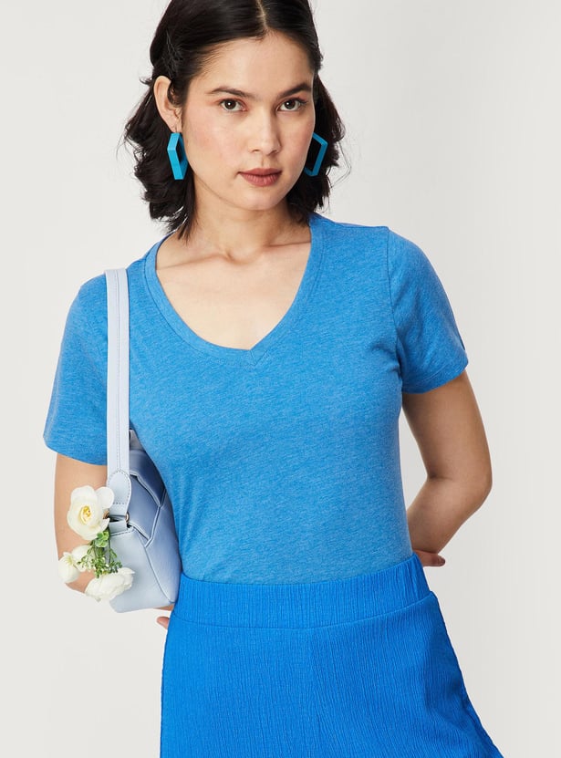 Women Solid V-neck T-shirt