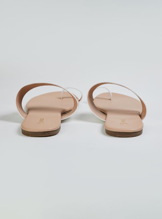 Women Textured Toe-Ring Flat Sandals