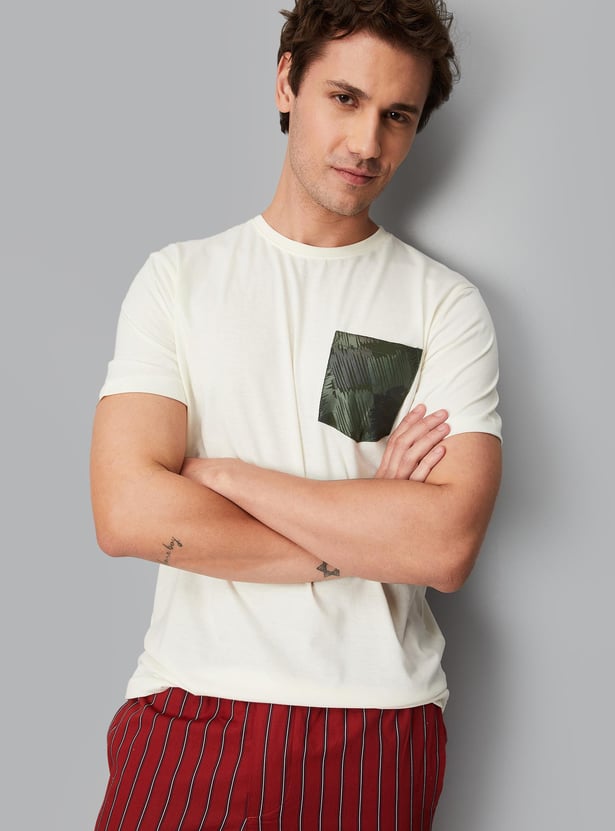 Men Printed Pocket T-shirt
