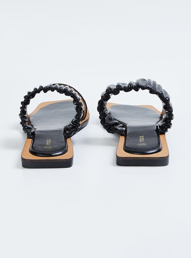 Women Textured Flat Sandals