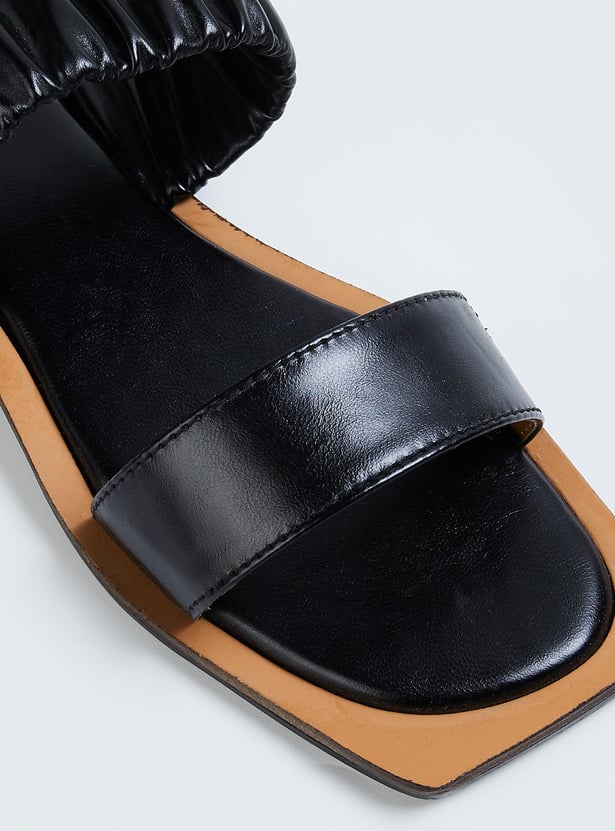Women Textured Flat Sandals
