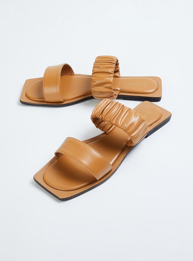 Women Textured Flat Sandals