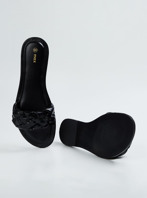Women Woven Strap Flat Sandals