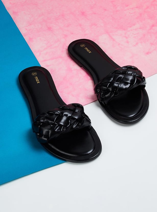 Women Woven Strap Flat Sandals